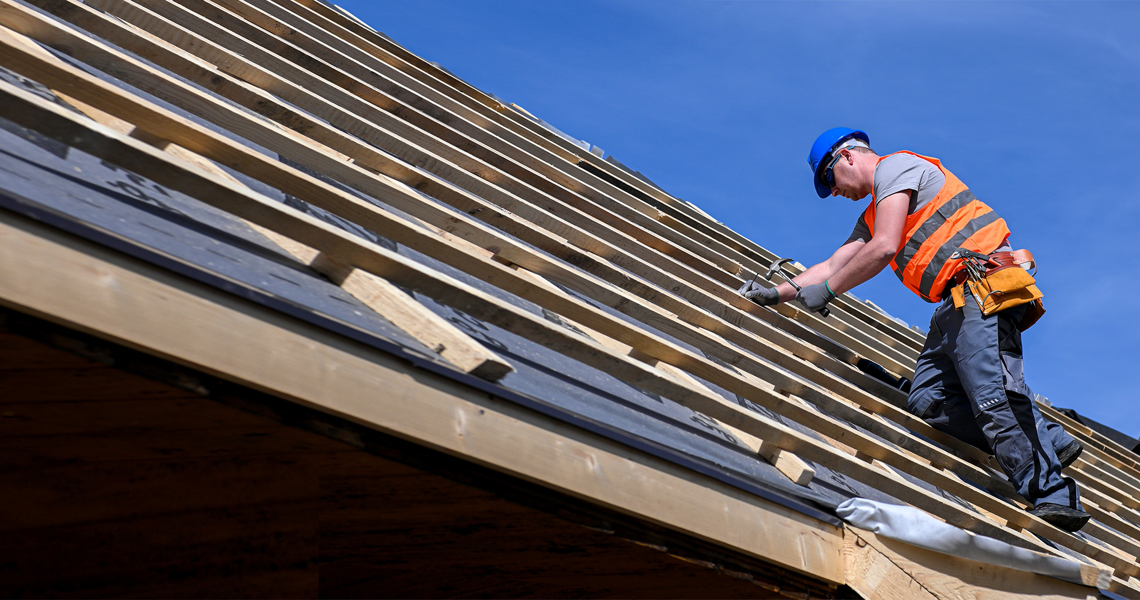 Claygate Roofing & Guttering Banner